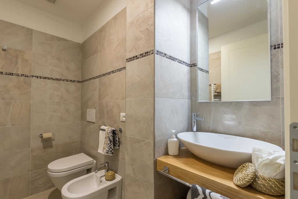 San Stae Charming Apartment Gran Canal Венеция Экстерьер фото