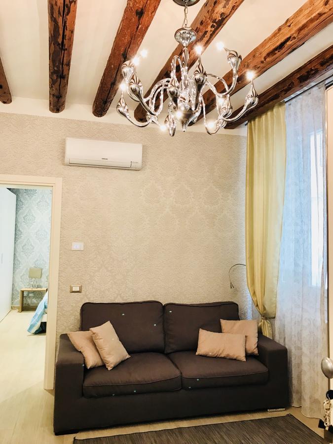San Stae Charming Apartment Gran Canal Венеция Экстерьер фото